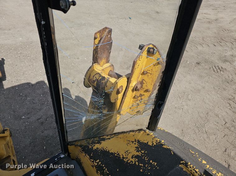 image for item DO4246 1999 Caterpillar 416C  backhoe