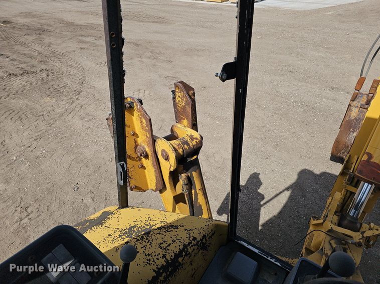 image for item DO4246 1999 Caterpillar 416C  backhoe
