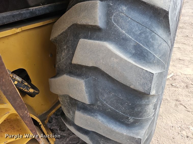 image for item DO4246 1999 Caterpillar 416C  backhoe