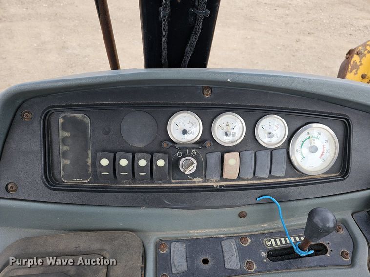 image for item DO4248 2002 Caterpillar 430D  backhoe