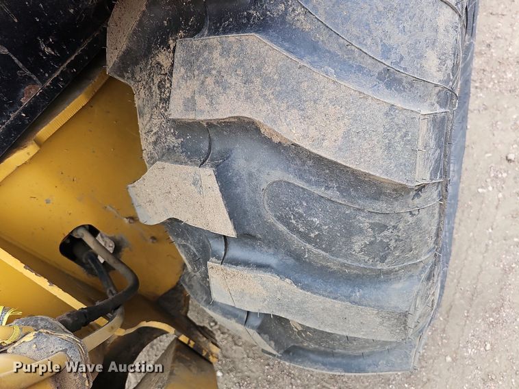 image for item DO4248 2002 Caterpillar 430D  backhoe