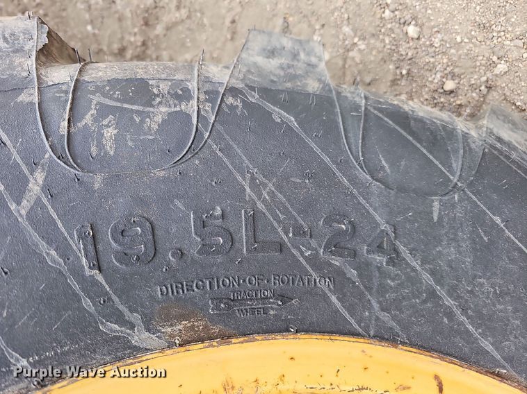 image for item DO4248 2002 Caterpillar 430D  backhoe