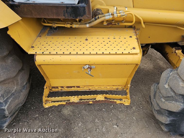 image for item DO4249 2002 Caterpillar 430D  backhoe