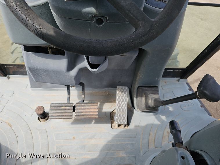 image for item DO4249 2002 Caterpillar 430D  backhoe