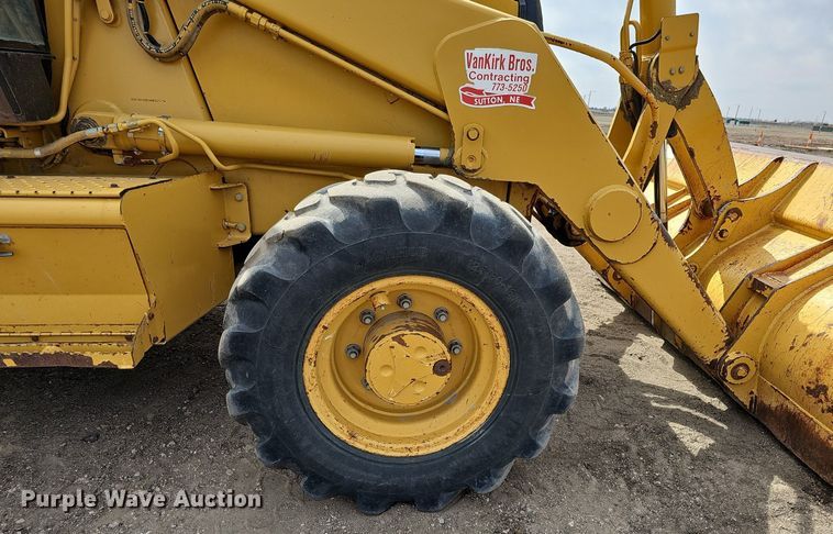 image for item DO4249 2002 Caterpillar 430D  backhoe
