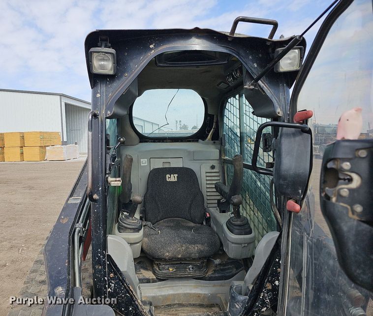 image for item DO4258 2010 Caterpillar 279C  tracked skid steer loader