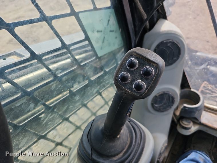 image for item DO4258 2010 Caterpillar 279C  tracked skid steer loader