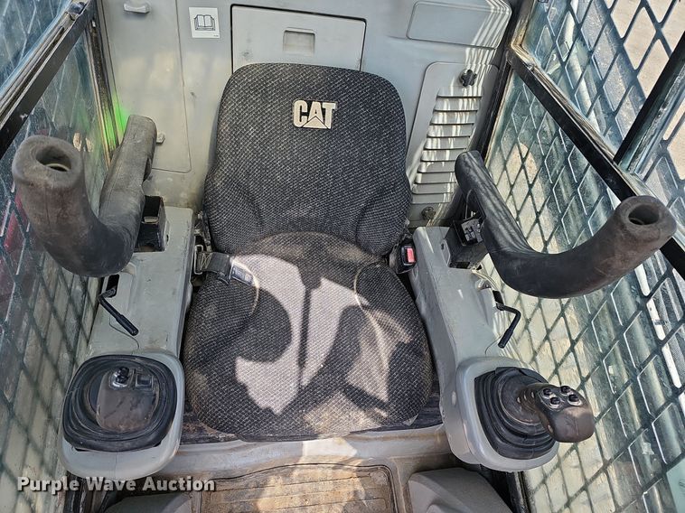 image for item DO4258 2010 Caterpillar 279C  tracked skid steer loader