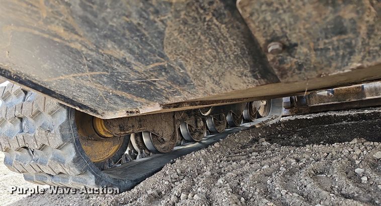 image for item DO4258 2010 Caterpillar 279C  tracked skid steer loader