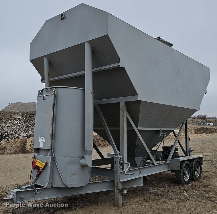 image for item DO4259 Mobile Concrete MT-200 LP  cement silo