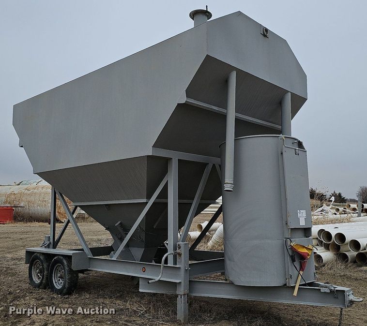 image for item DO4259 Mobile Concrete MT-200 LP  cement silo