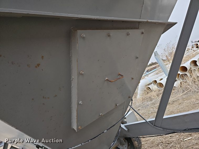 image for item DO4259 Mobile Concrete MT-200 LP  cement silo