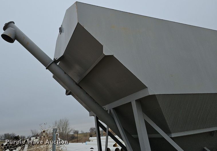 image for item DO4259 Mobile Concrete MT-200 LP  cement silo