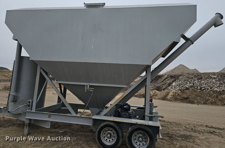 image for item DO4259 Mobile Concrete MT-200 LP  cement silo