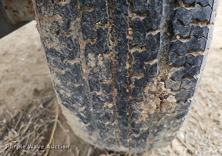 image for item DO4259 Mobile Concrete MT-200 LP  cement silo