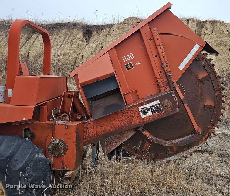 image for item DO4261 Ditch Witch 6510  rock saw