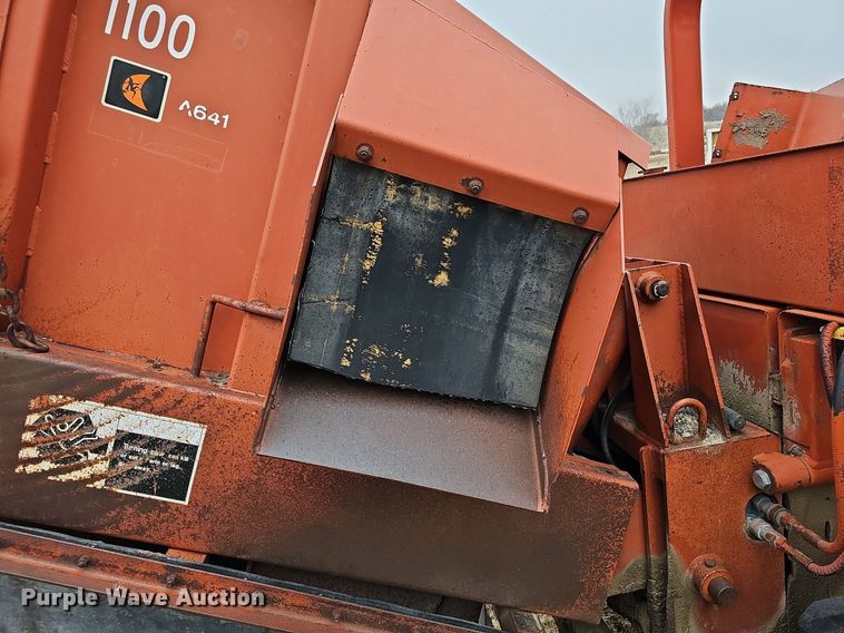 image for item DO4261 Ditch Witch 6510  rock saw