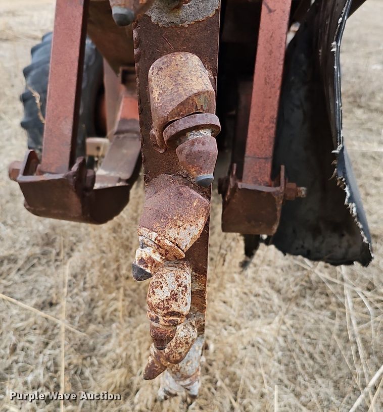 image for item DO4261 Ditch Witch 6510  rock saw