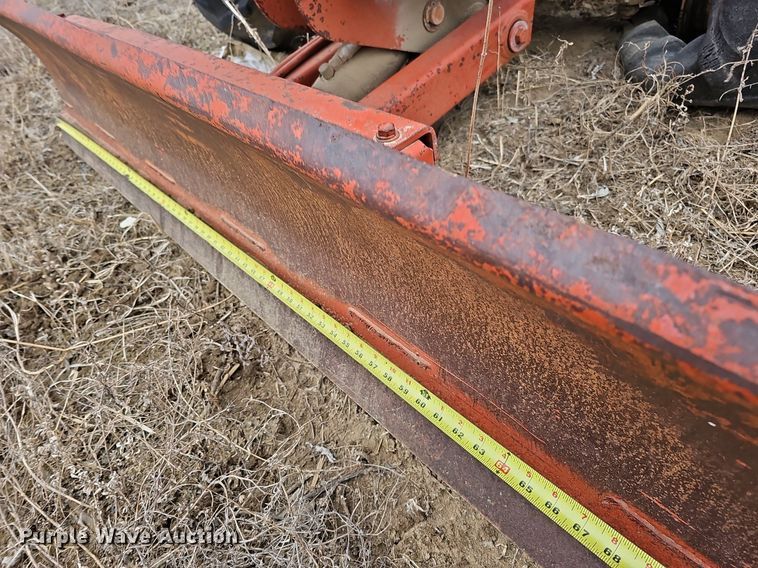 image for item DO4261 Ditch Witch 6510  rock saw