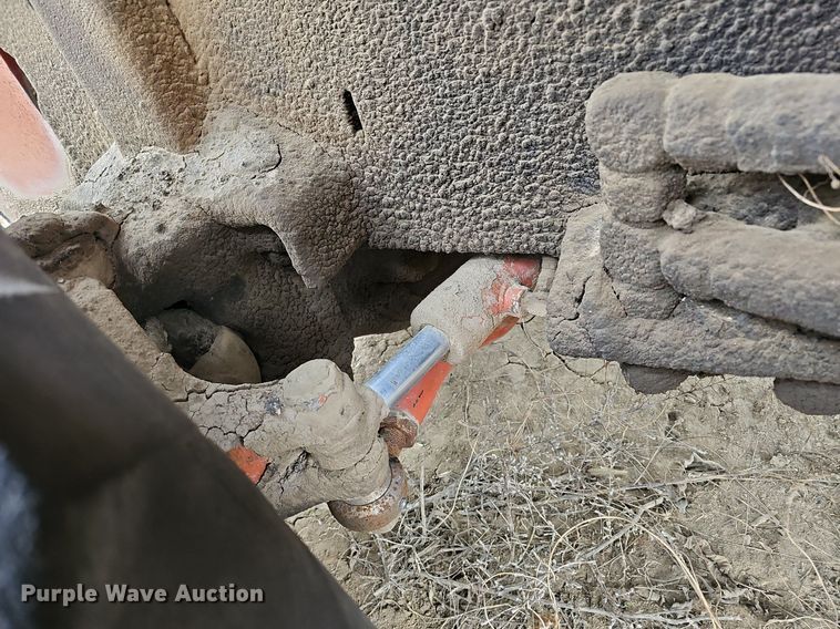 image for item DO4261 Ditch Witch 6510  rock saw