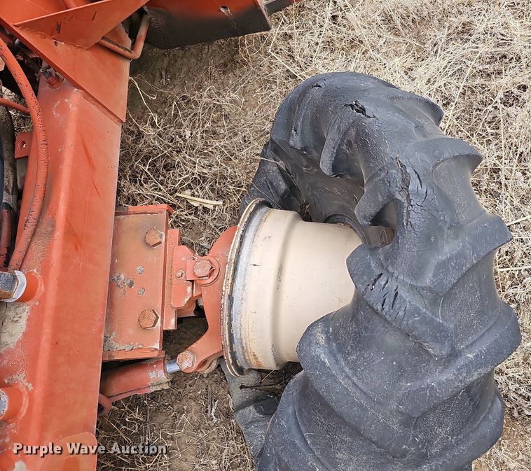 image for item DO4261 Ditch Witch 6510  rock saw