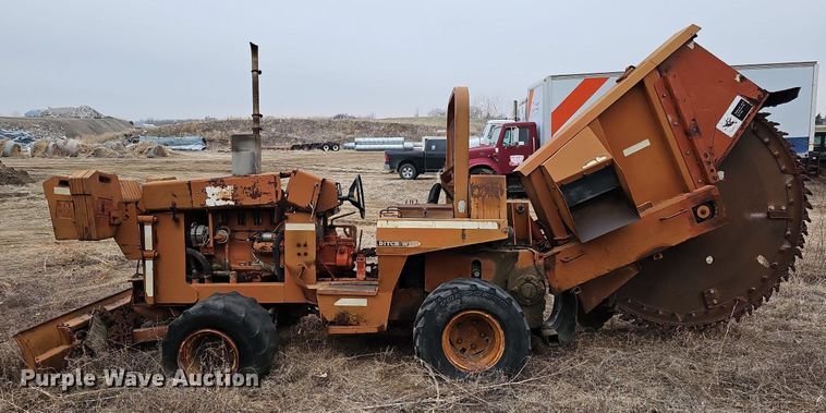 image for item DO4262 Ditch Witch 6510  rock saw