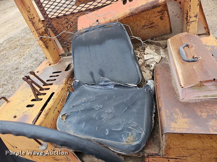 image for item DO4262 Ditch Witch 6510  rock saw