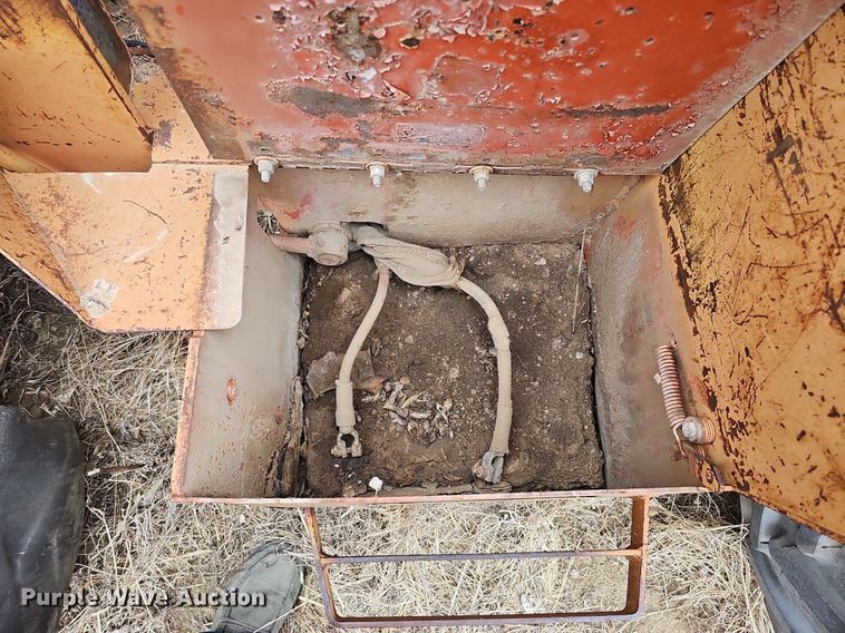 image for item DO4262 Ditch Witch 6510  rock saw