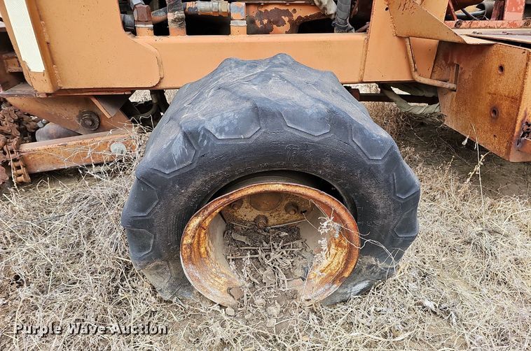 image for item DO4262 Ditch Witch 6510  rock saw