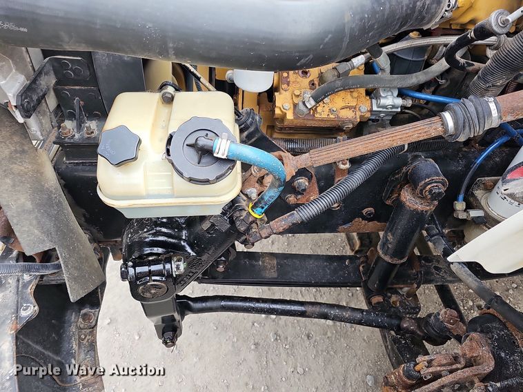 image for item DO4272 2006 Freightliner Business Class M2  chipper truck