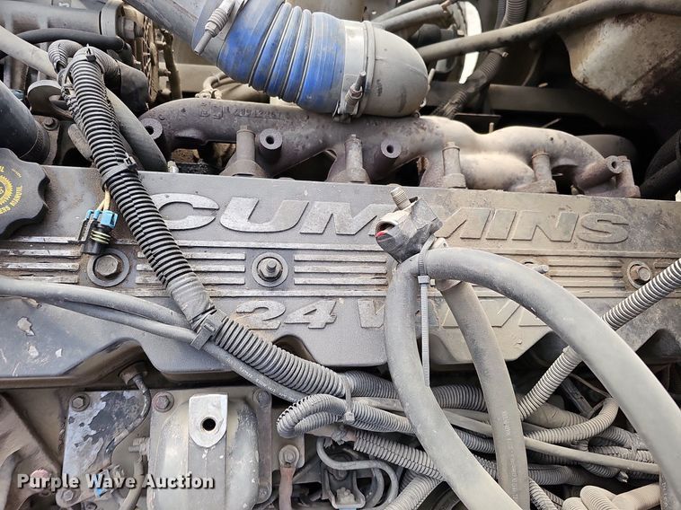 image for item DO4275 1999 Freightliner FL70  bucket truck