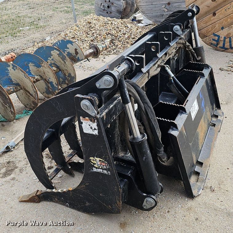 image for item DO4276 72"W skid steer grapple bucket