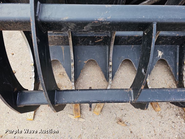 image for item DO4276 72"W skid steer grapple bucket