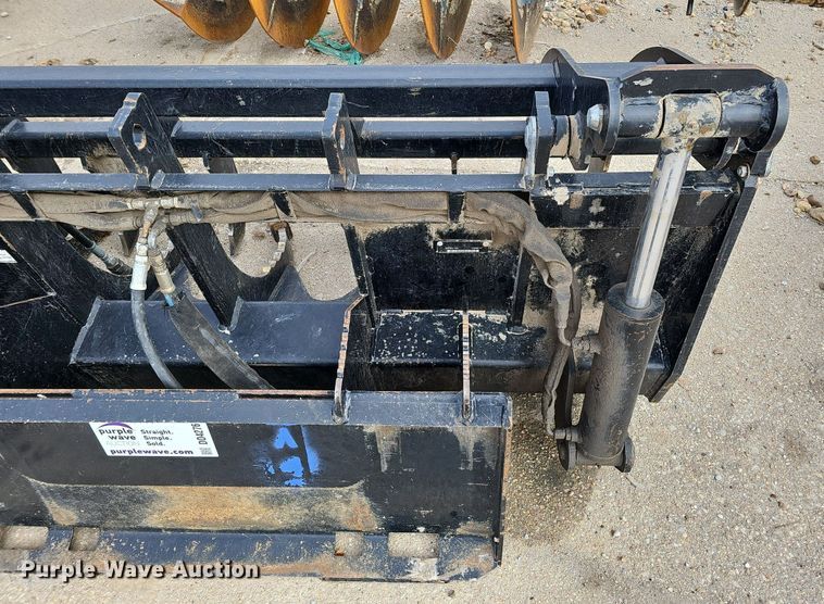 image for item DO4276 72"W skid steer grapple bucket