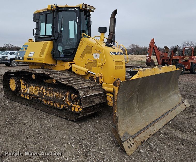 image for item DO4279 2017 Komatsu D61PX-24  dozer