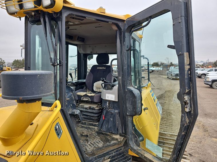 image for item DO4279 2017 Komatsu D61PX-24  dozer