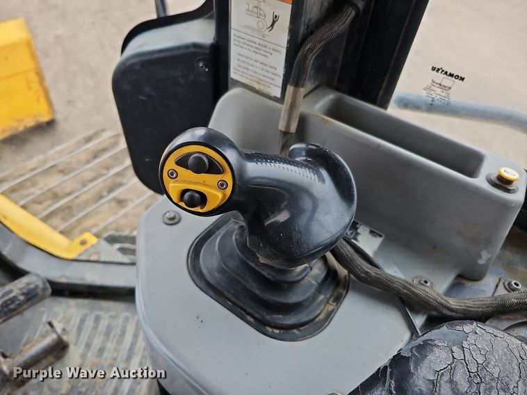 image for item DO4279 2017 Komatsu D61PX-24  dozer