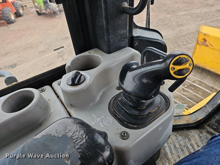 image for item DO4279 2017 Komatsu D61PX-24  dozer