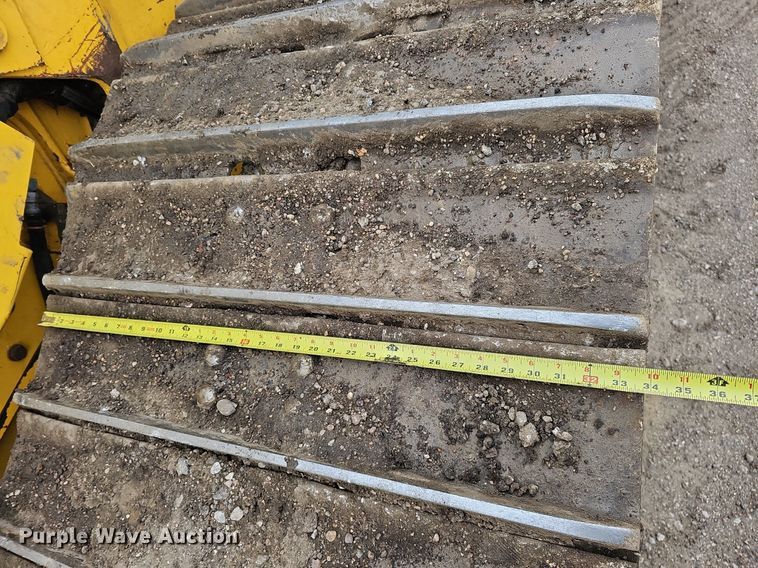 image for item DO4279 2017 Komatsu D61PX-24  dozer