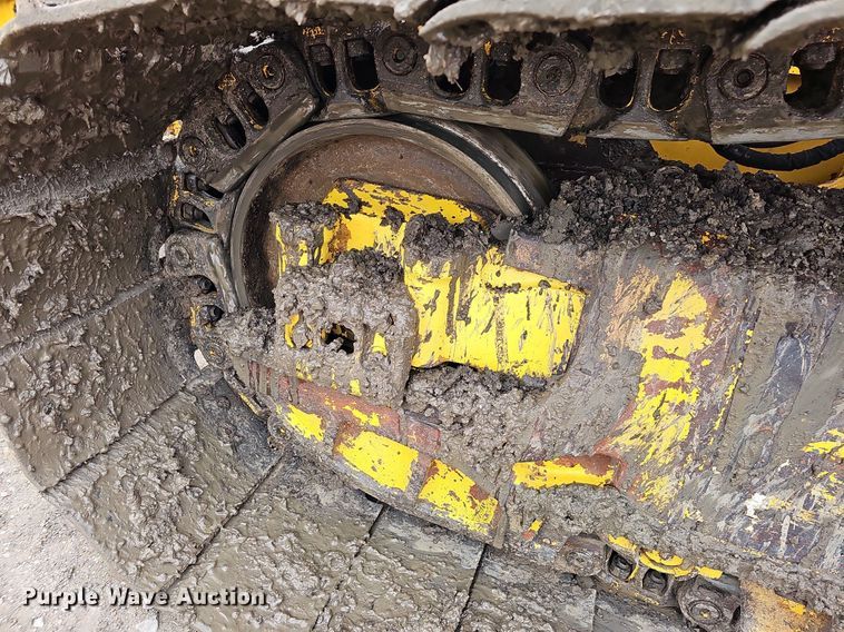 image for item DO4279 2017 Komatsu D61PX-24  dozer