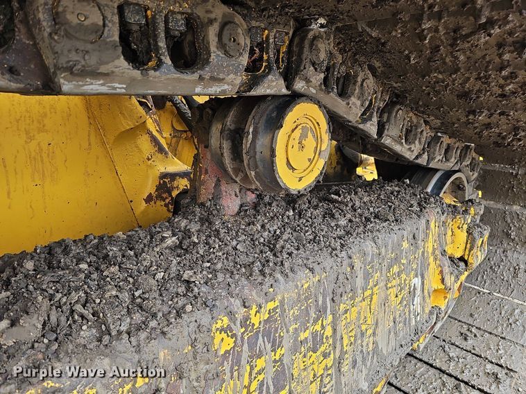 image for item DO4279 2017 Komatsu D61PX-24  dozer