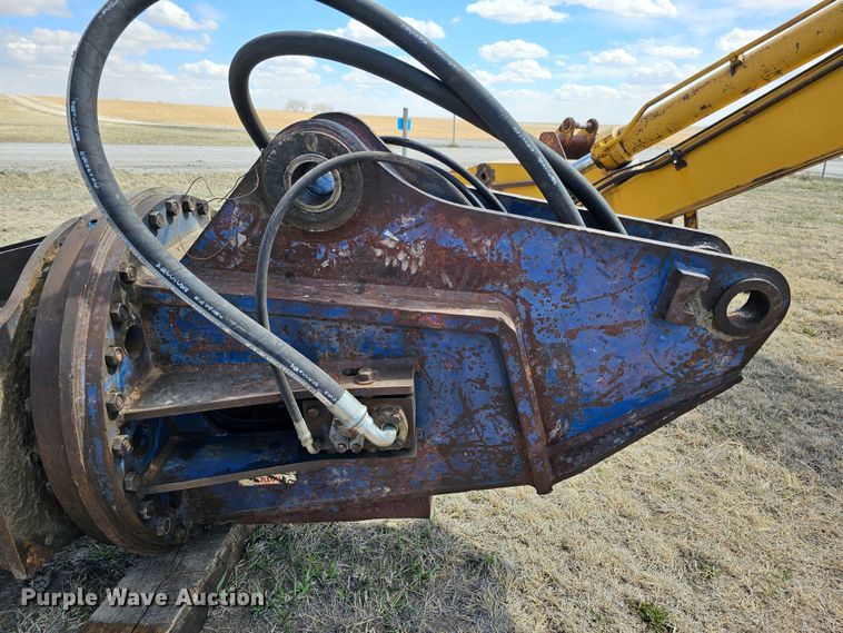 image for item DO4280 LaBounty MSD 116 R  rotating shear