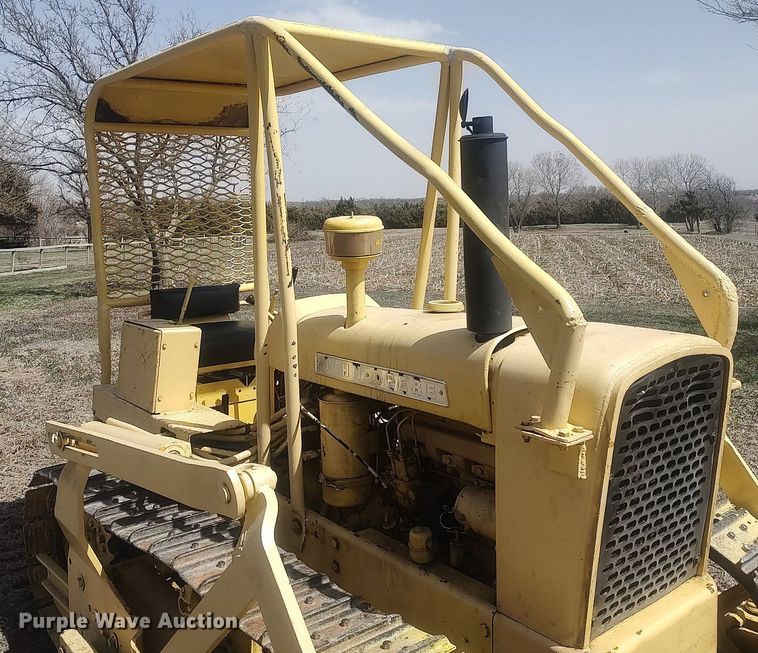 image for item DQ0465 John Deere 1010  dozer
