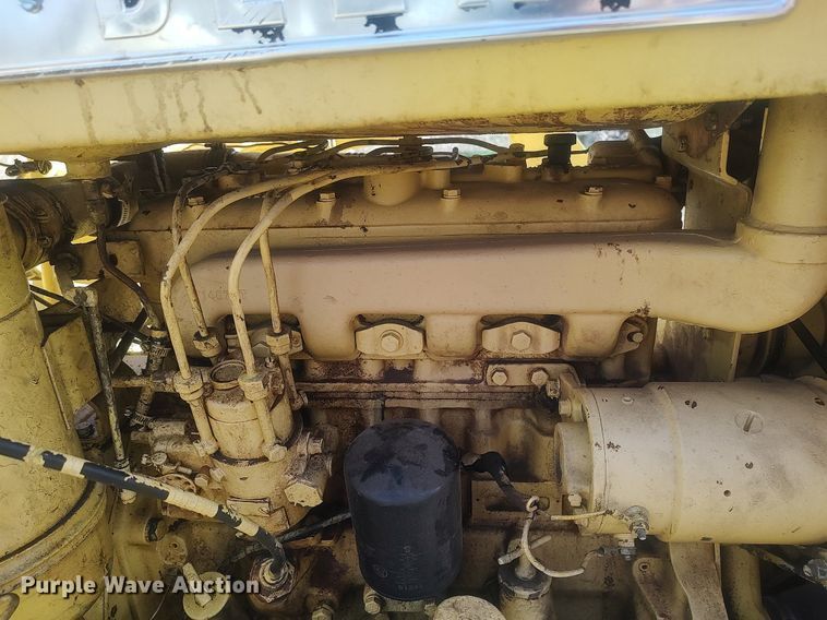 image for item DQ0465 John Deere 1010  dozer