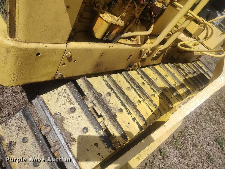 image for item DQ0465 John Deere 1010  dozer