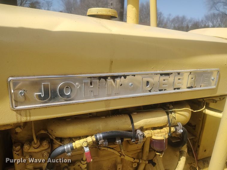 image for item DQ0465 John Deere 1010  dozer