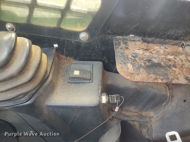 image for item DQ0467 2011 Terex PT-70  tracked skid steer loader