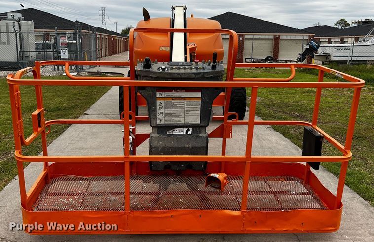 image for item DQ2015 JLG 400S  boom lift