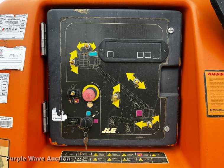 image for item DQ2015 JLG 400S  boom lift