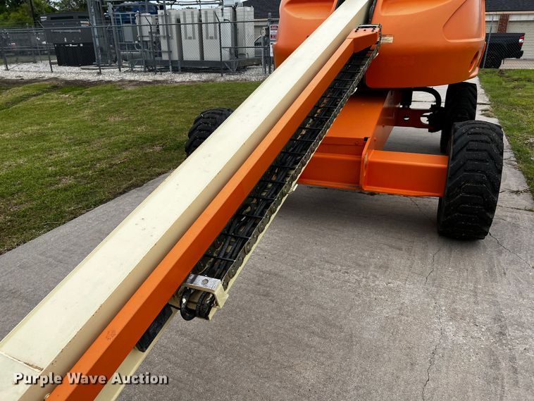 image for item DQ2015 JLG 400S  boom lift
